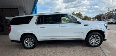2023 GMC Yukon XL SLT