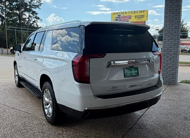 2023 GMC Yukon XL SLT