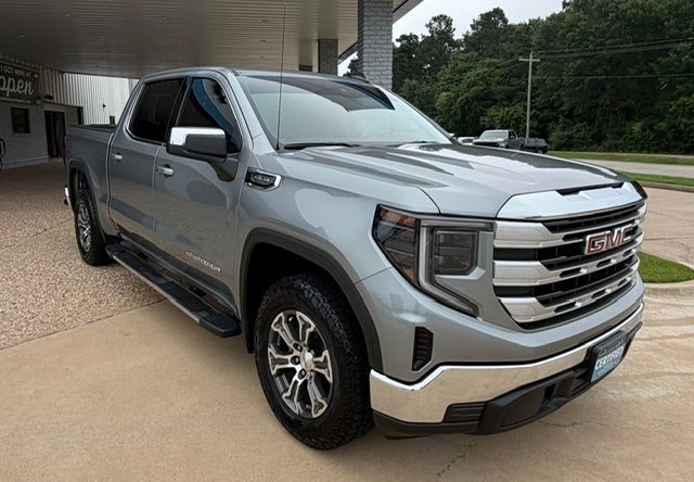 2023 GMC Sierra 2WD Crew Cab Short Box SLE's photo