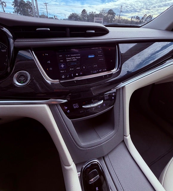 2022 Cadillac XT6 Premium Luxury