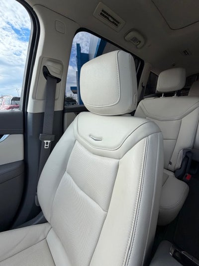 2022 Cadillac XT6 Premium Luxury