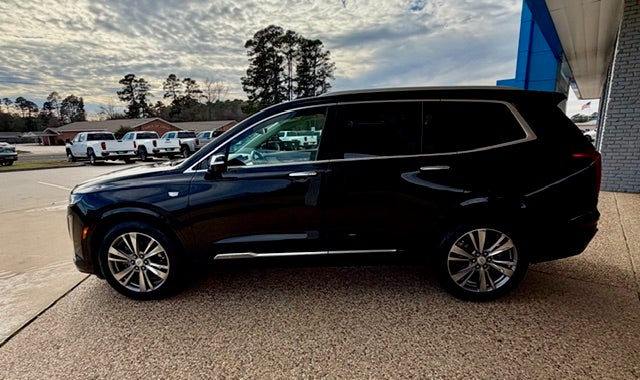 2022 Cadillac XT6 Premium Luxury