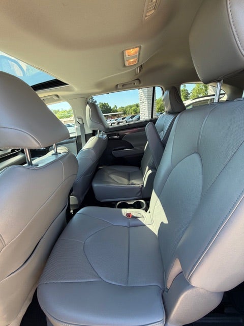 2022 Toyota Highlander Limited