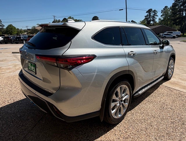 2022 Toyota Highlander Limited
